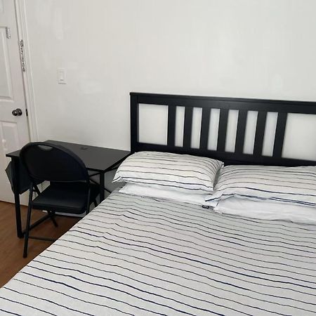 Double Room With Shared Bathroom 536B Toronto Eksteriør billede