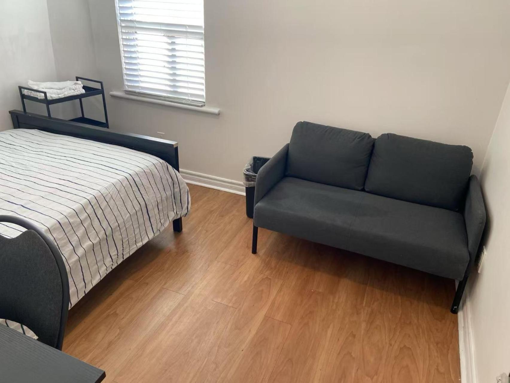 Double Room With Shared Bathroom 536B Toronto Eksteriør billede